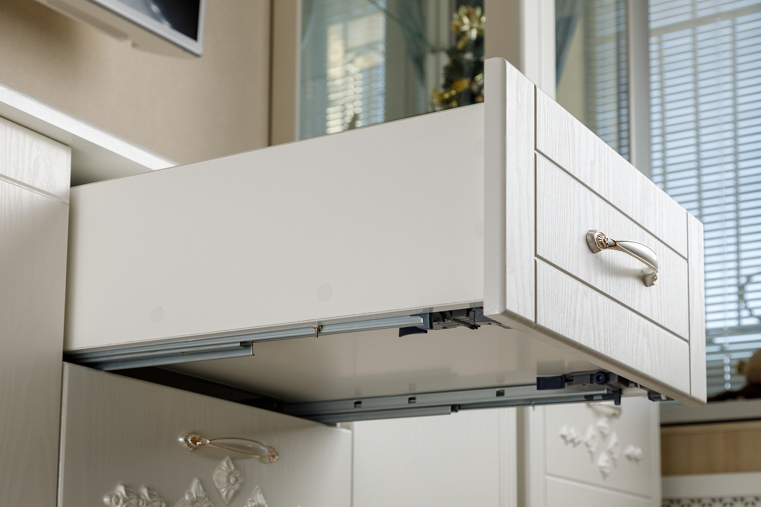 Системы для выдвижных ящиков