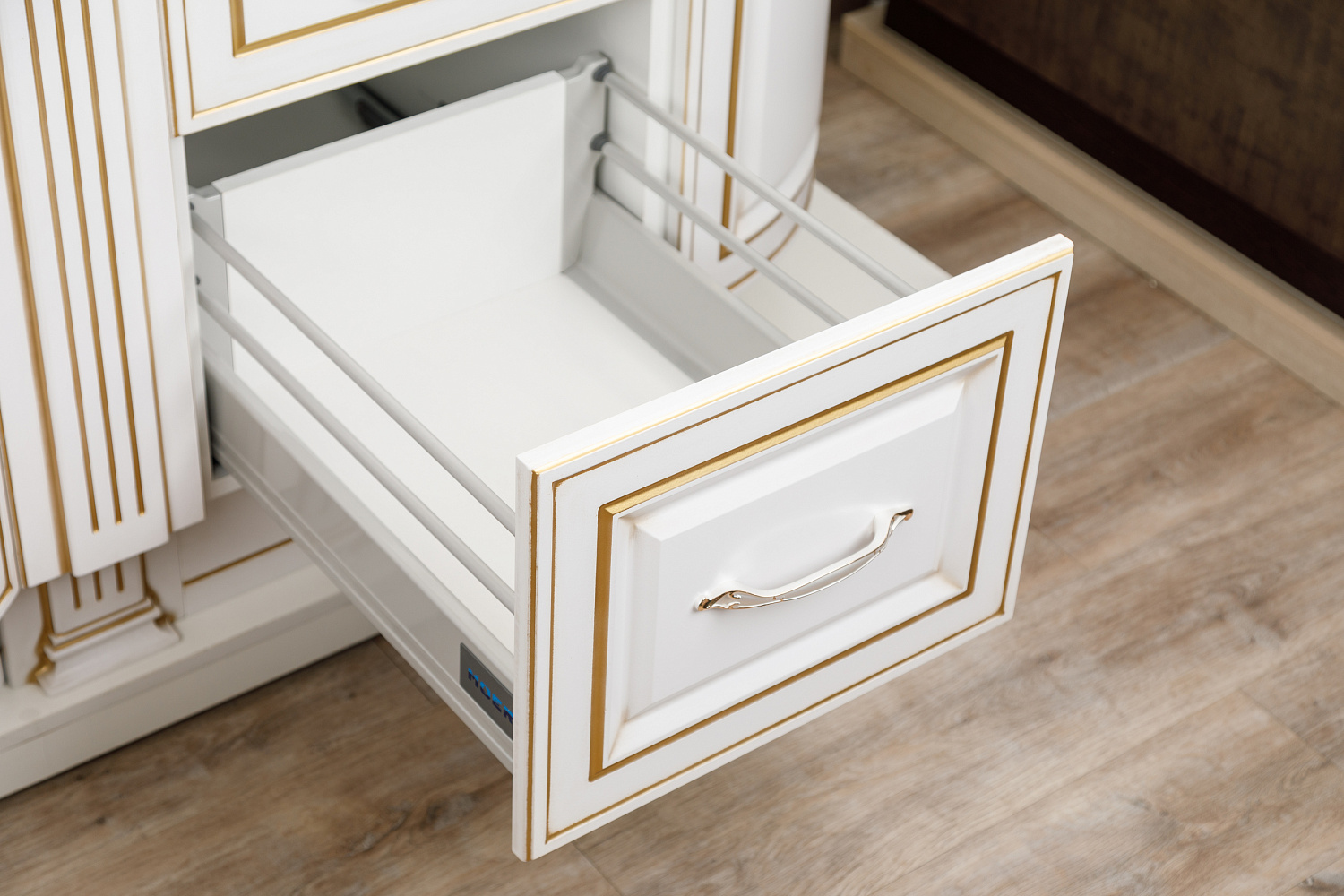 Системы для выдвижных ящиков